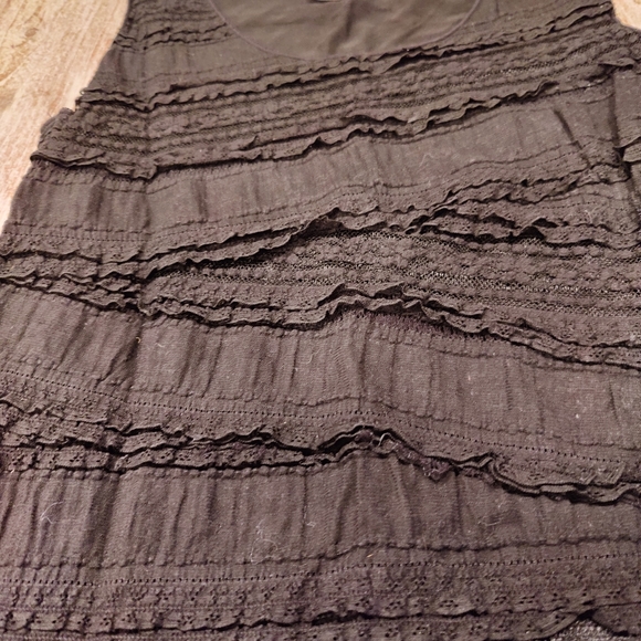 Max Studio black lace tank top - Picture 3 of 3